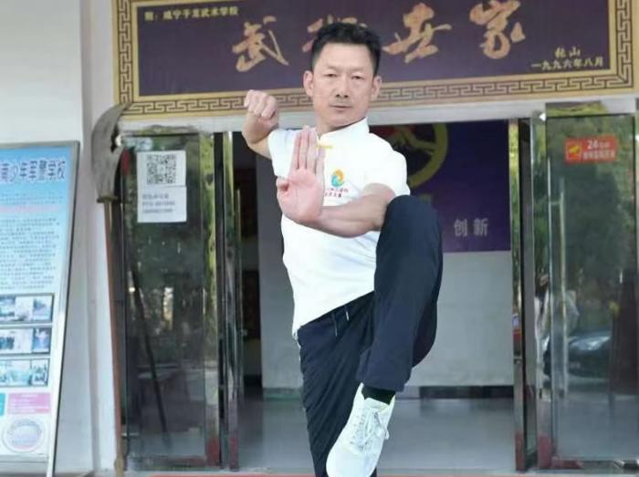 校長(zhǎng)、武術(shù)總教練